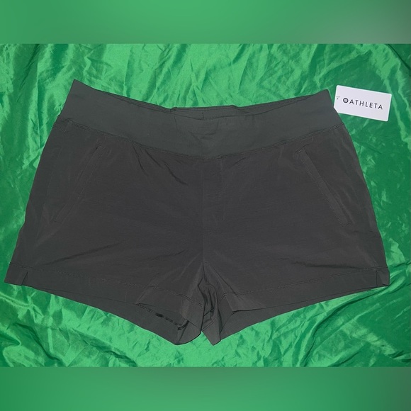 NWT Athleta Dark Green Trekkie North Shorts size 22 - Picture 3 of 9